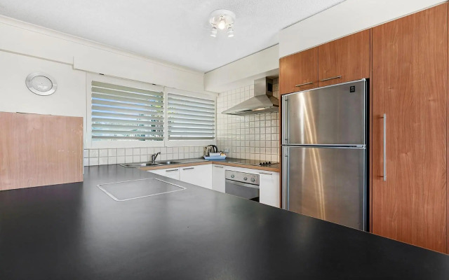 12 Cascades Top Floor Apartment In Prime Position