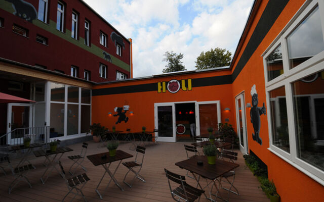 Holi Hostel Hotel