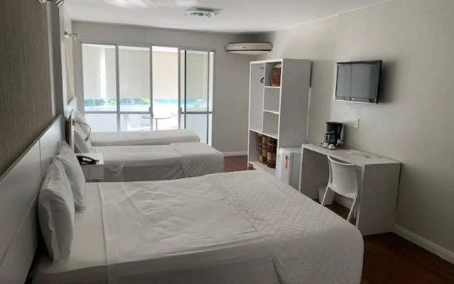 Emirates Hotel & Suítes