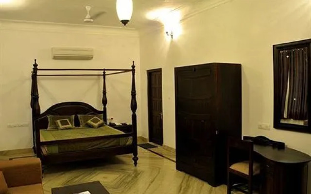 Barmer House