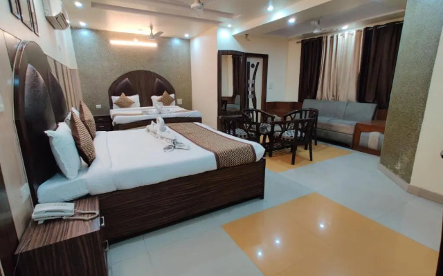 OYO 19453 Hotel Holy Basil