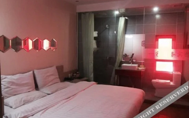 Yijia Business Inn