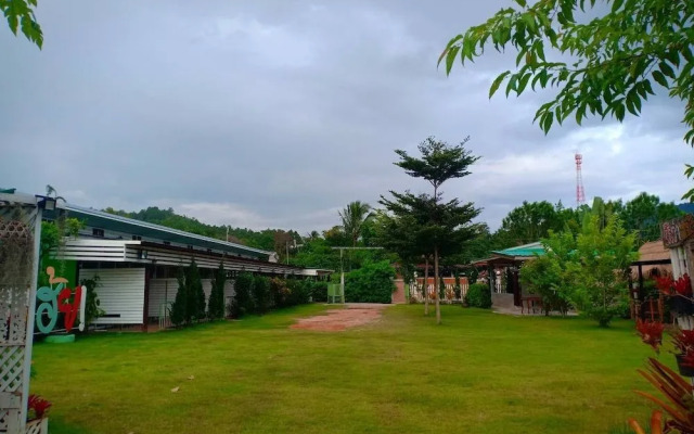 Thong Hug House Resort