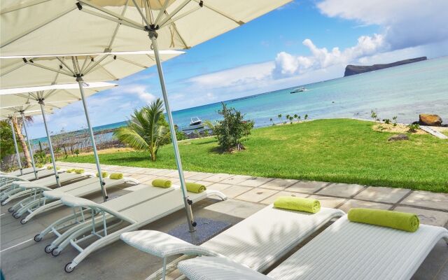 Myra Seafront Suites with Lov