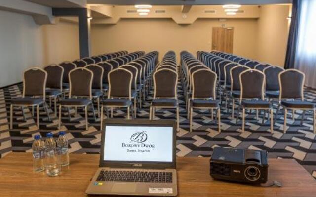 Borowy Dwór- Biznes, Spa & Fun