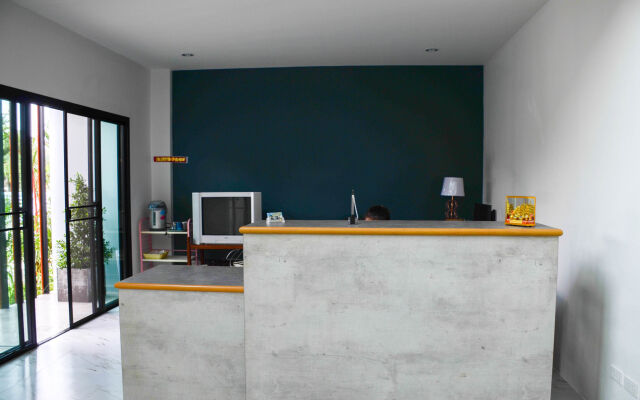 S2 Airport Residence