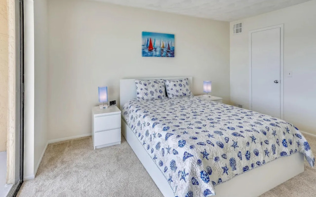 Bayshore Yacht & Tennis 314