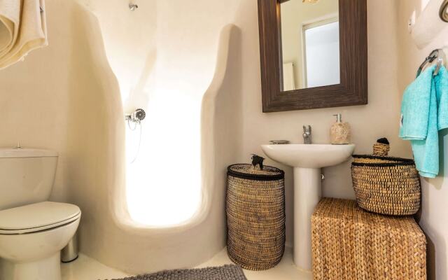 Karkos Beachfront Villa  Private pool