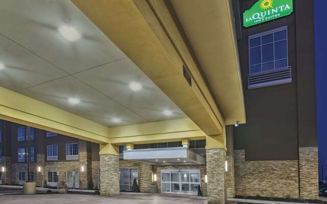 La Quinta Inn & Suites by Wyndham Niagara Falls