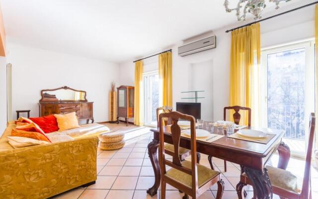 Flat 110M² 3 Bedrooms 2 Bathrooms - Naples