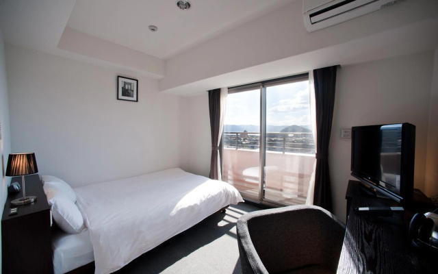 Omura Station Hotel – Guest Rooms – Omura