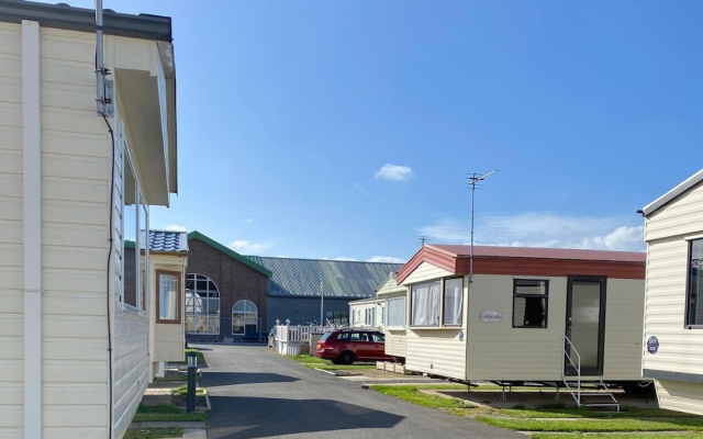 Caravan With Decking At Lyons Robinhood