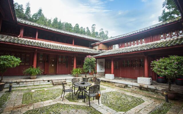 Lijiang Ivy Garden Ganges Hotel