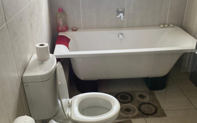 Greenstone Ridge Apartment