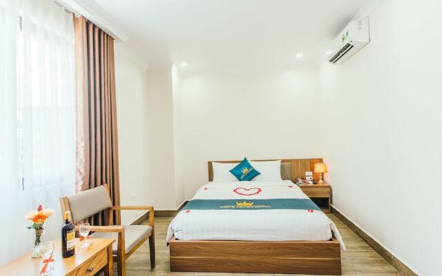 White Crown Hotel