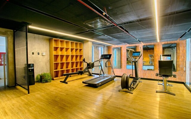 Sailview 312 Ocean Views Rooftop Pool Romantic Zone