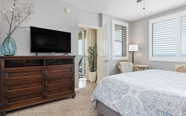 Emerald Key by Southern Vacation Rentals