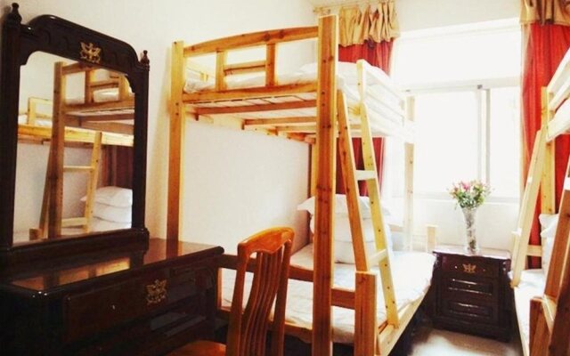 Quanyou Hostel