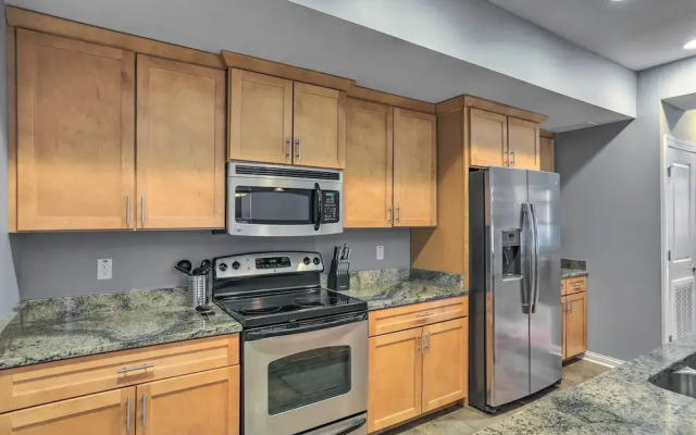 Central Cleveland Gem w/ Direct Skyline View!