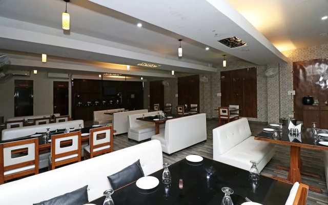 Hotel Express Inn - Hotel in Lucknow - Photo 5