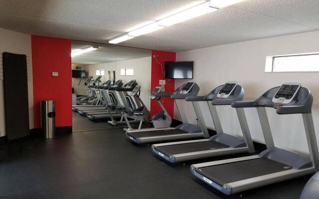 Radisson Hotel Detroit-Farmington Hills