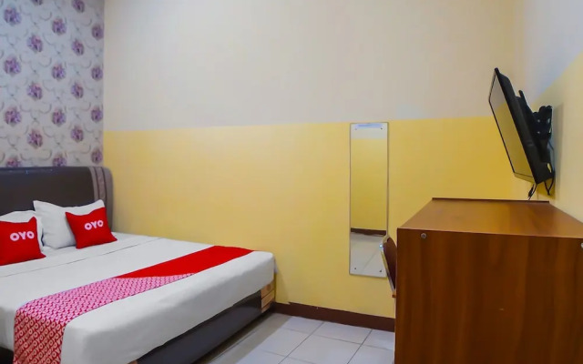 OYO 92371 Bb House Japaris