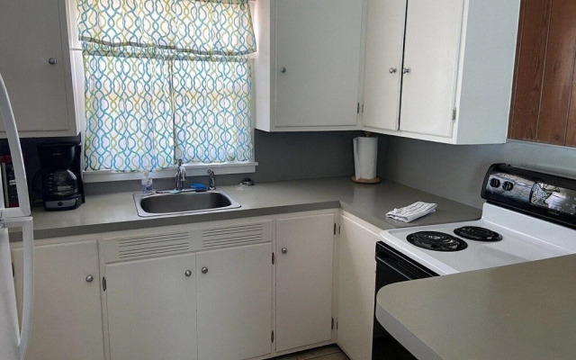 Holiday Court 16 - Beacon