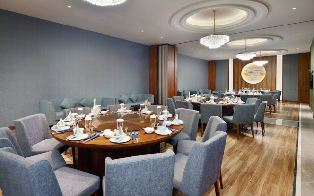 Crowne Plaza Dujiangyan by IHG