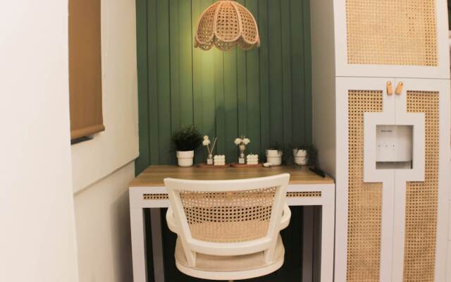 Minimalist Design Studio At Meikarta Apartment