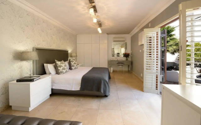 The Clarendon - Fresnaye