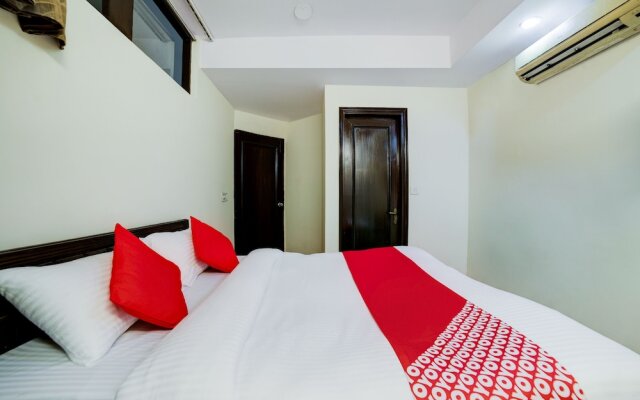 OYO 27979 Krishna Residency