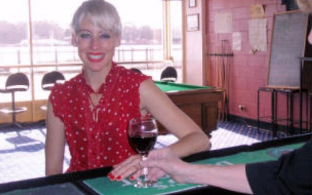 Regatta Point Tavern & Holiday Villas