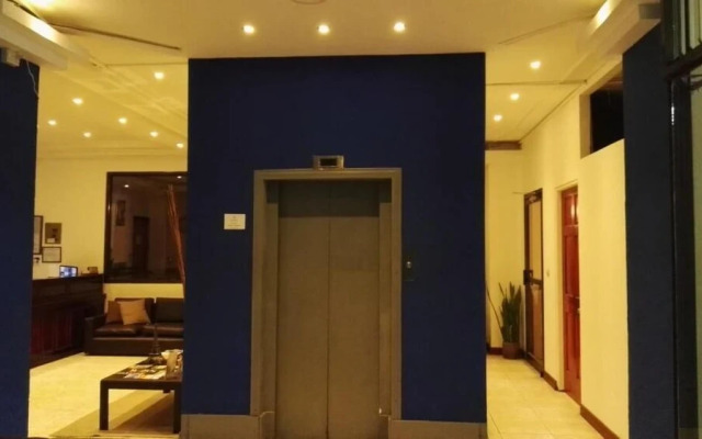 Hotel America