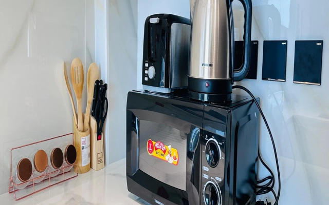 OYO HOME 1479 Premium 1-bed Apartment