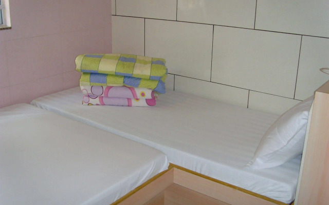Yue Ka Hotel - 52-54 Argyle Street