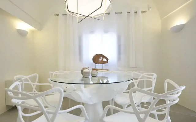 Eolia Kamari Villa