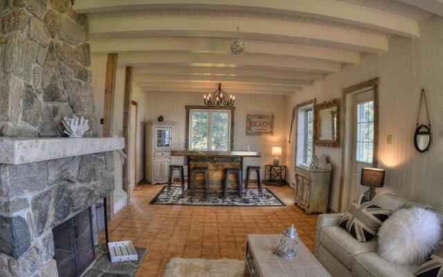 Les 2 Iles - Les Chalets Spa Canada