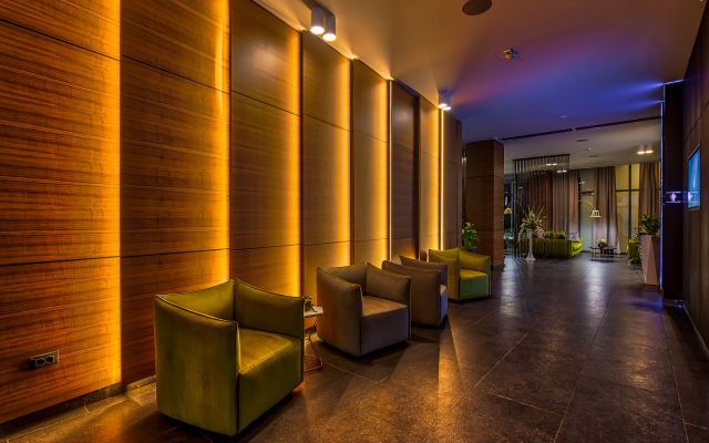 Nyota Hotel & Conference Center