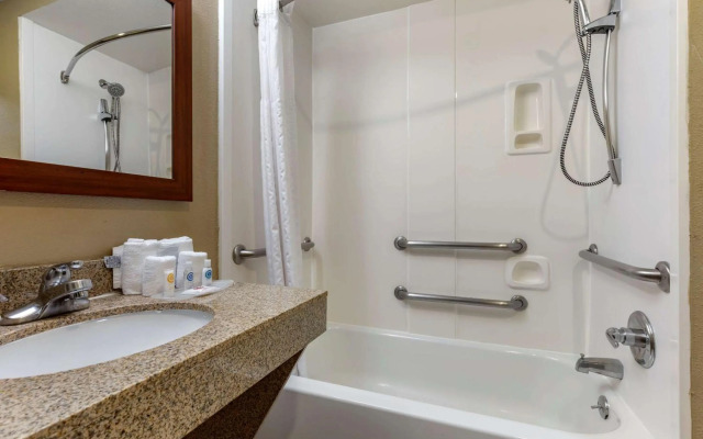 Comfort Suites Waco Near University Area