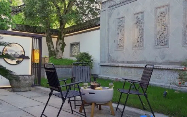Nine - room Heshun Hall