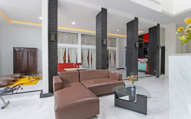 Super OYO Capital O 91665 D'prof Exclusive Guesthouse