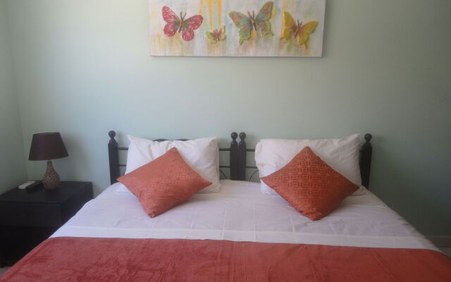 Landslake Apartments