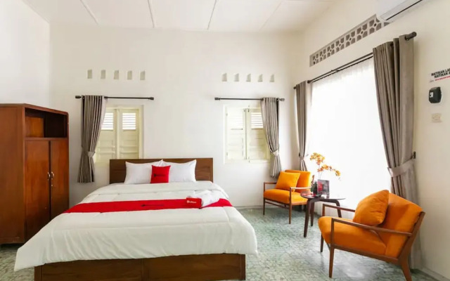 RedDoorz Syariah near Titik Nol Yogyakarta