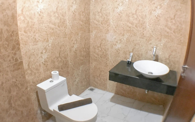 Good Deals And Relaxing 2Br At Grand Sungkono Lagoon Apartment