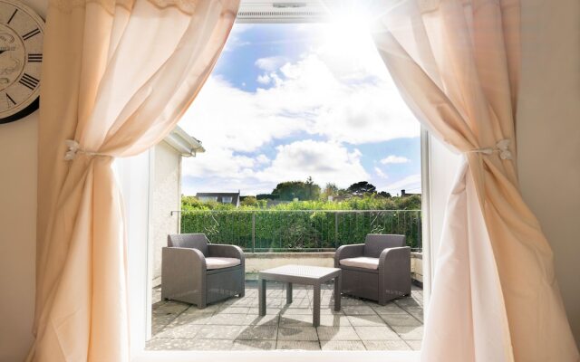 Peveril House, Spacious Eco-friendly Holiday Home