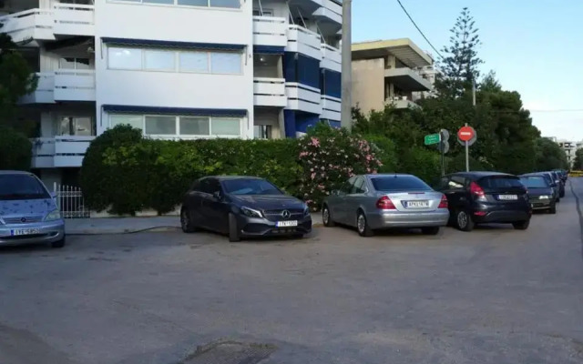Beach Front Garden Studio in Voula No 2