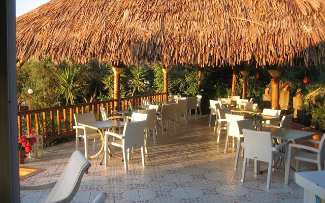 New Kydonia Suites & Studios