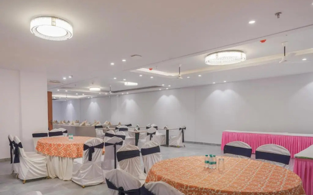 Treebo Premium Indus Crown