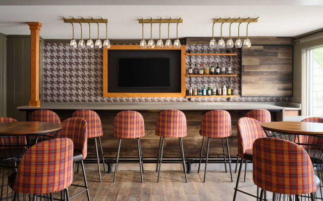 Killington Mountain Lodge, Tapestry Collection by Hilton