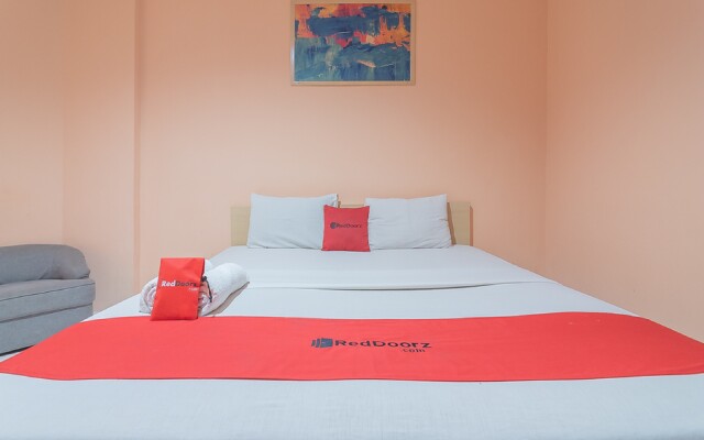 RedDoorz @ Cipaku